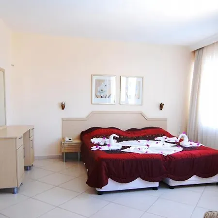 Malhun 3* フェティエ